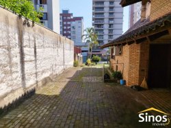 Casa ampla de 300,00 m² no bairro Vila Rosa 
