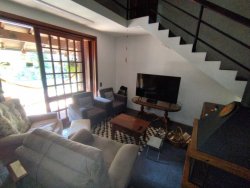 Casa ampla de 300,00 m² no bairro Vila Rosa 