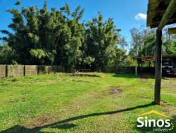 Casa com 03 dormitórios em Lomba Grande 