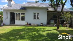 Casa com 02 dormitórios no Bairro São José 