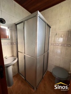 Casa com 02 dormitórios em Lomba Grande 