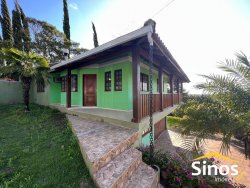 Casa com 02 dormitórios em Lomba Grande 