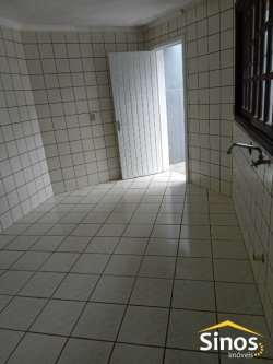 Casa com 03 dormitórios no bairro Feitoria 