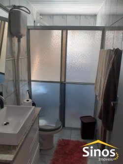 Casa com 05 dormitórios no bairro Operário 