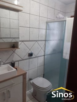 Casa com 05 dormitórios no bairro Operário 