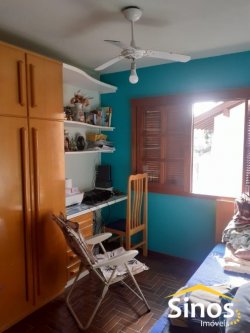 Casa com 05 dormitórios no bairro Operário 