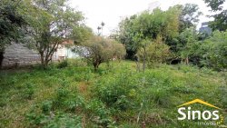 Terreno plano com construção de 1.500 m² 