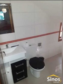 Sobrado com 03 dormitórios no bairro Rondônia 