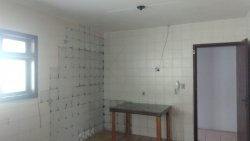 Casa com 03 dormitórios em Lomba Grande 
