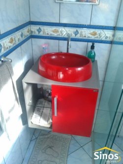 Casa com 03 dormitórios em Lomba Grande 