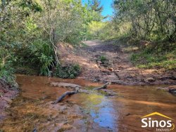 Sítio de 4,6 hectares em Lomba Grande  
