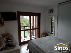 Casa com 04 dormitórios (02 suíte) no bairro Rondônia  