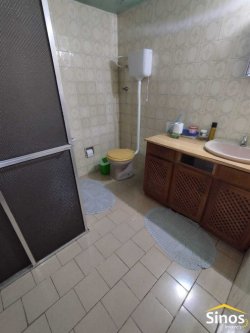 Casa com 03 dormitórios no bairro Vila Nova 