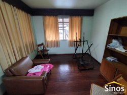 Casa com 03 dormitórios no bairro Vila Nova 