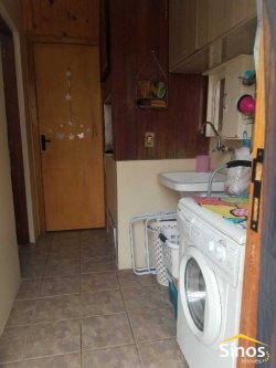 Casa com 03 dormitórios no condomínio das Margaridas  