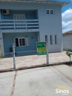 Sobrado com 03 dormitórios no bairro Independência 