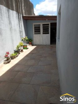Sobrado com 03 dormitórios no bairro Independência 