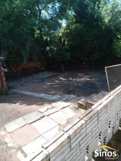 Chalé misto com 03 dormitórios no bairro Guarani 