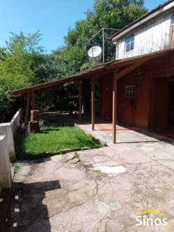 Chalé misto com 03 dormitórios no bairro Guarani 