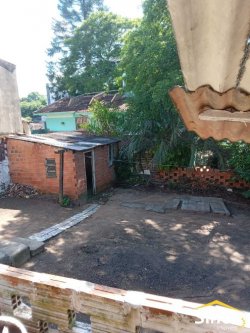 Chalé misto com 03 dormitórios no bairro Guarani 