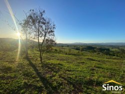 Sítio com 2,8 hectares em Lomba Grande 