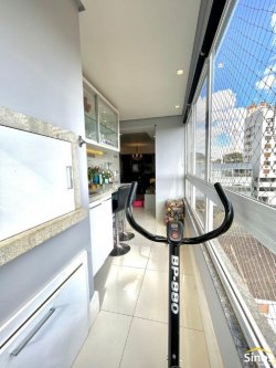 Apartamento com 02 dormitórios no Edifício Modigiani 