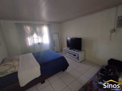 Casa com 03 dormitórios no bairro Vila Nova 