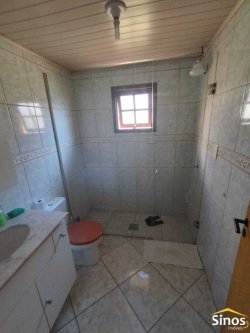 Casa com 03 dormitórios no bairro Vila Nova 