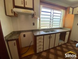Casa com 03 dormitórios no bairro Feitoria 