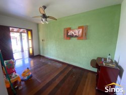 Casa com 03 dormitórios no bairro Feitoria 