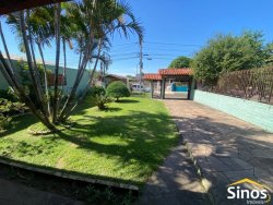 Casa com 03 dormitórios no bairro Feitoria 