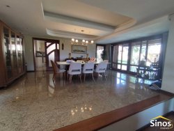 Casa de alto padrão no bairro Rondônia  