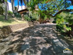 Casa de alto padrão no bairro Rondônia  