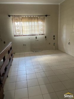 Casa com 05 dormitórios no bairro Liberdade 
