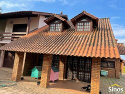 Casa com 05 dormitórios no bairro Liberdade 