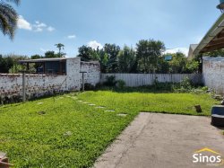 Casa com 02 dormitórios em Lomba Grande 