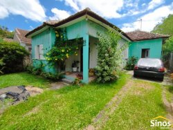 Casa com 02 dormitórios no bairro Ideal 
