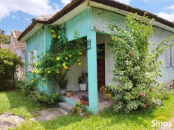 Casa com 02 dormitórios no bairro Ideal 