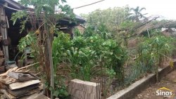 Terreno com 605 m² em Lomba Grande 