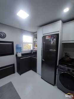 Apartamento com 02 dormitórios no bairro Canudos 