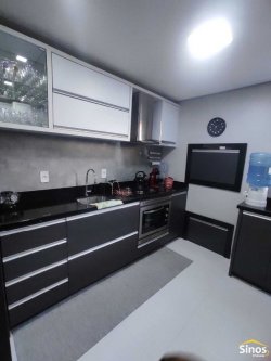 Apartamento com 02 dormitórios no bairro Canudos 