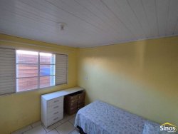 Casa com 02 dormitórios no bairro Santos Dumont 