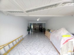 Casa com 02 dormitórios no bairro Santa Catarina 