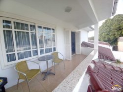 Casa com 02 dormitórios no bairro Santa Catarina 
