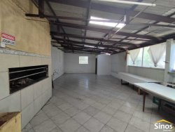 Prédio comercial no bairro Vila Nova 