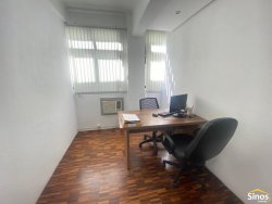 Sala comercial com 51 m² no bairro Centro 