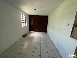 Casa para locação com 02 dormitórios em Lomba Grande 