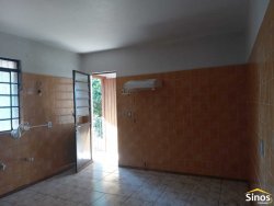 Casa com 03 dormitórios no Bairro Santo Afonso 