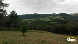 Sítio com 5,00 hectares em Lomba Grande 