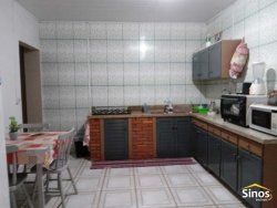 Casa de alvenaria com 03 dormitórios no bairro Rondônia  